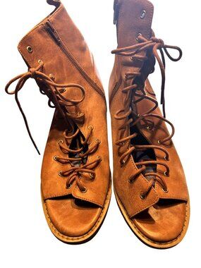 Jeffrey Campbell Havana Last Brown Peep-Toe Lace-Up Block Heel Booties Size 10M